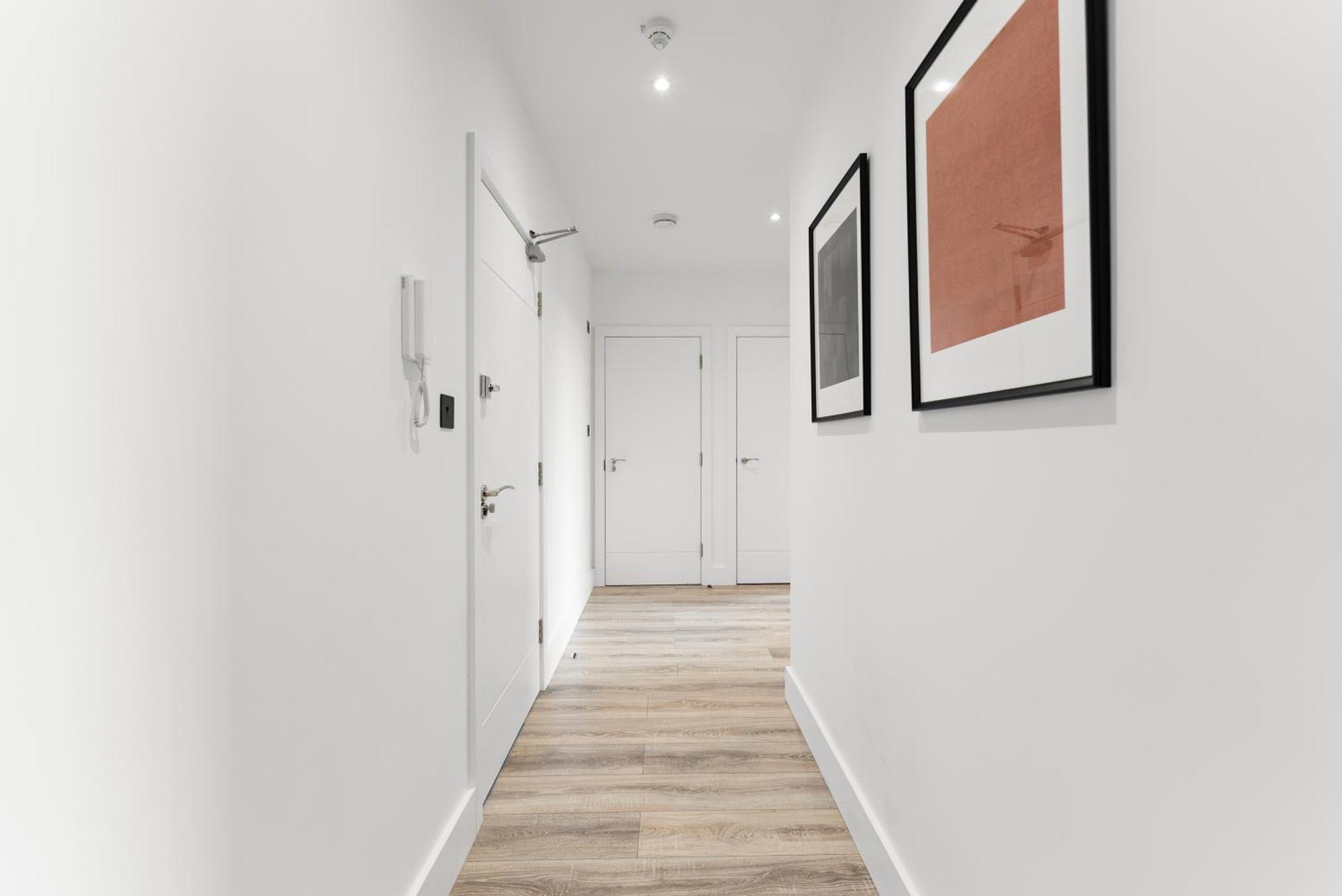 Stylish Two-Bedroom Flat In NWI Dış mekan fotoğraf