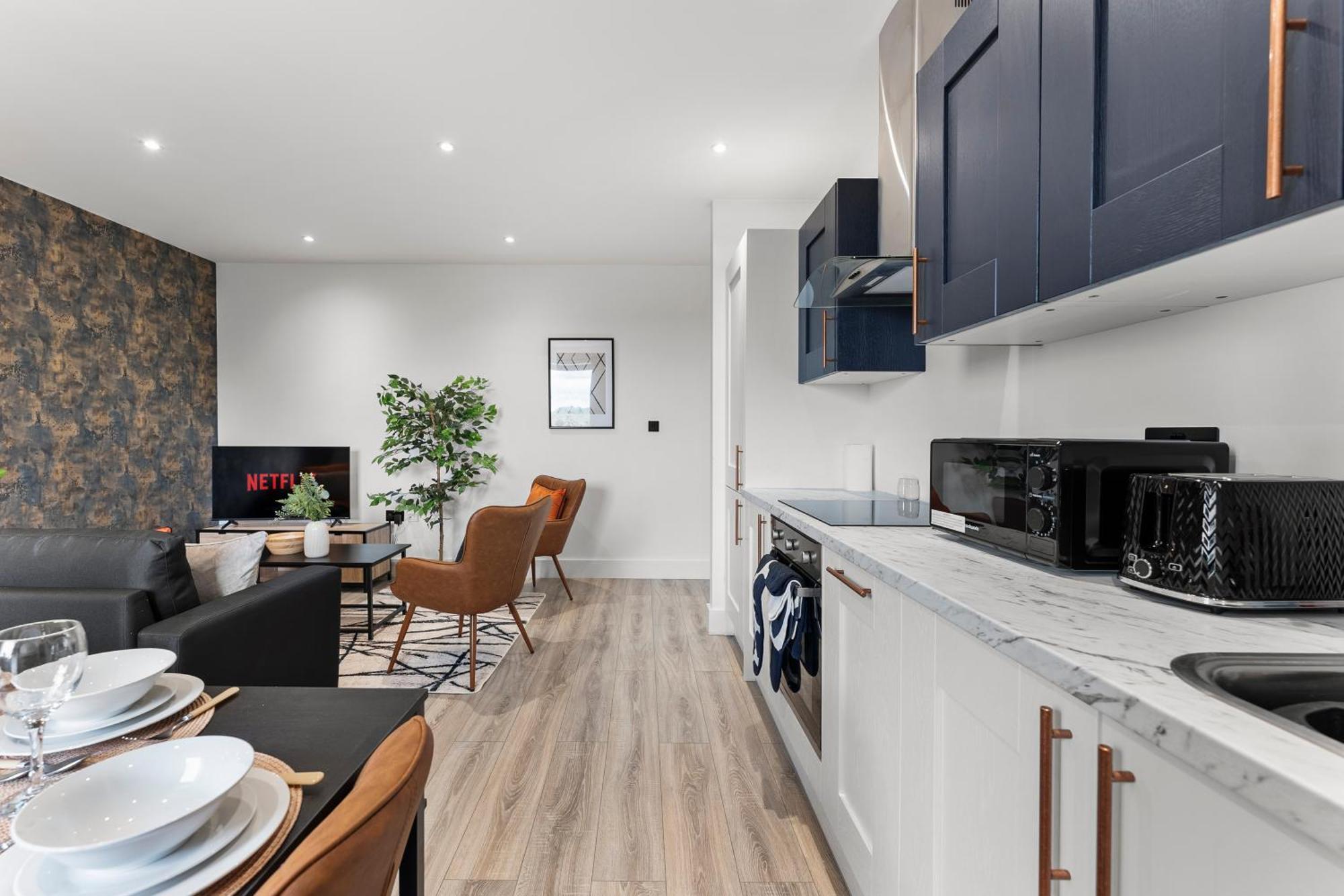 Stylish Two-Bedroom Flat In NWI Dış mekan fotoğraf